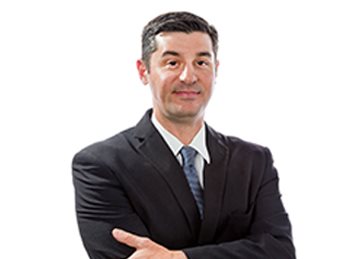 Bernardo Gómez , Legal Partner